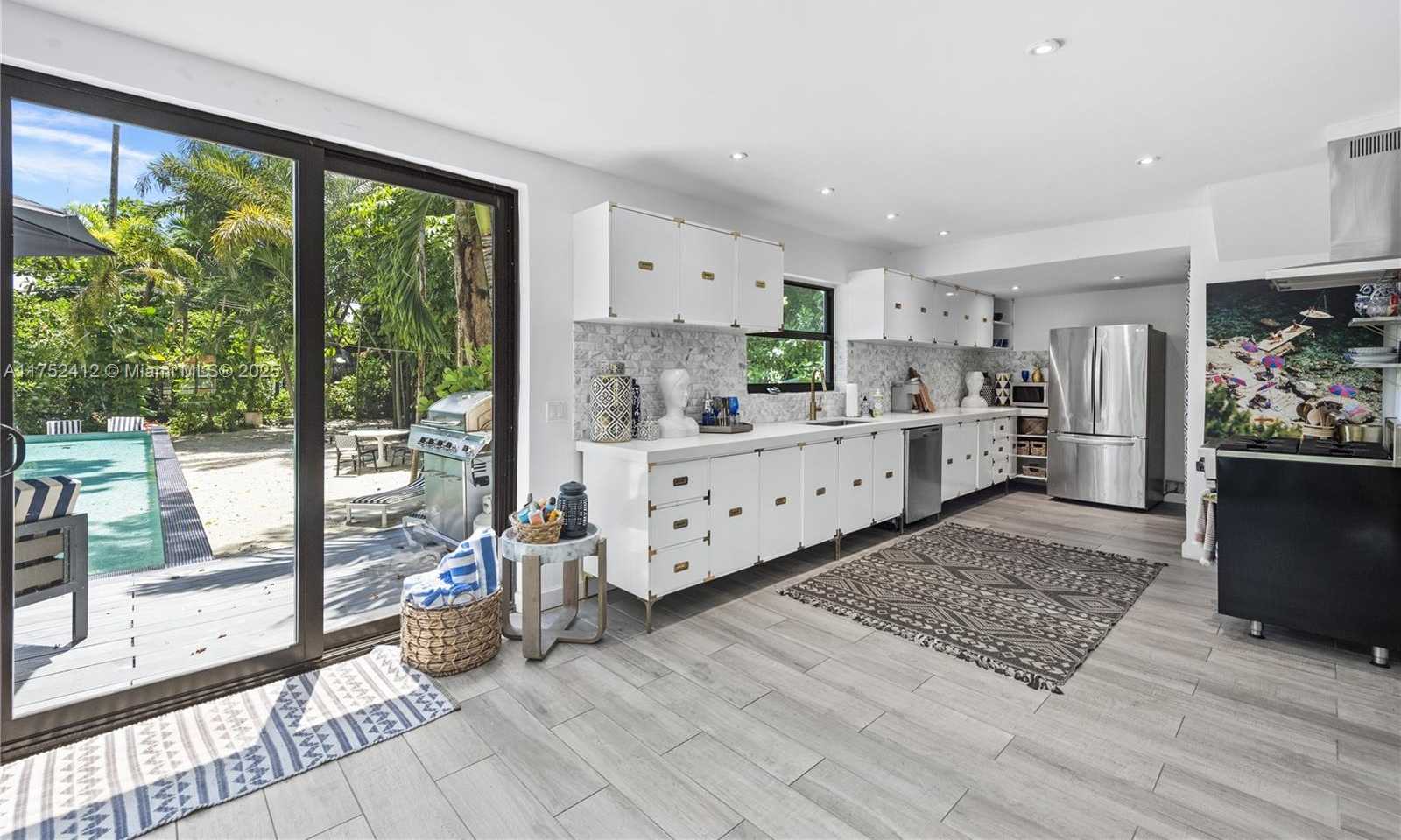 Small Image of 1210 NORTH EAST 89TH ST, Miami Number 14