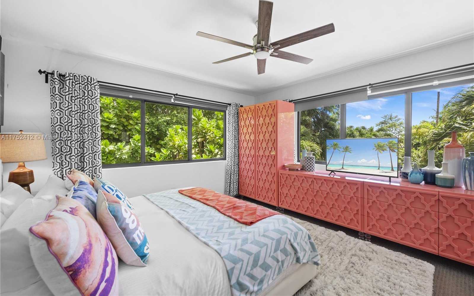 Small Image of 1210 NORTH EAST 89TH ST, Miami Number 17