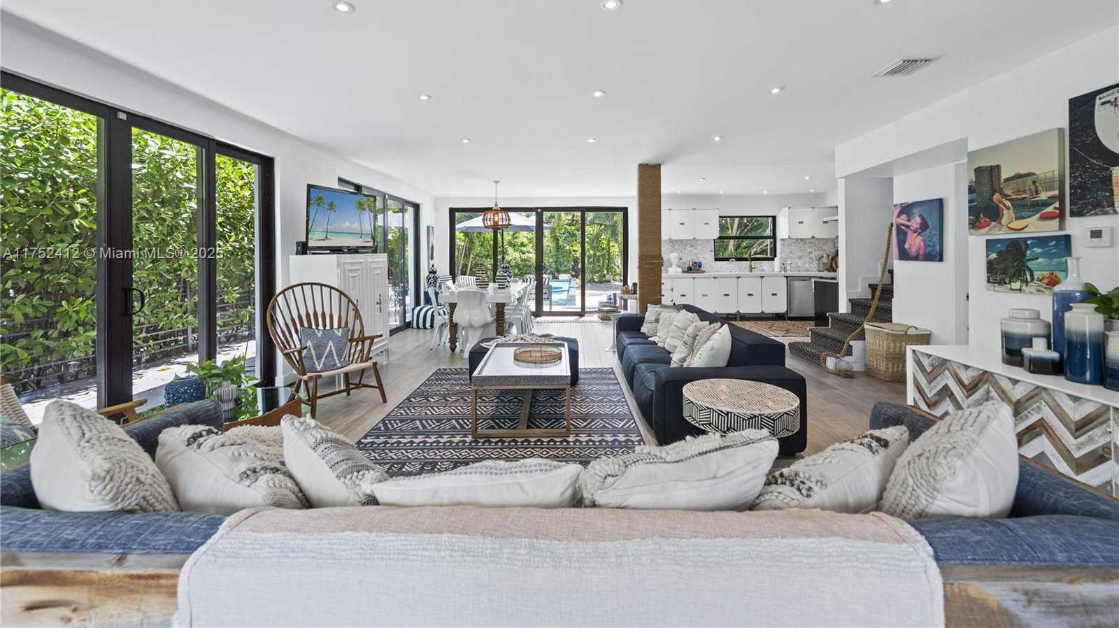 Small Image of 1210 NORTH EAST 89TH ST, Miami Number 6