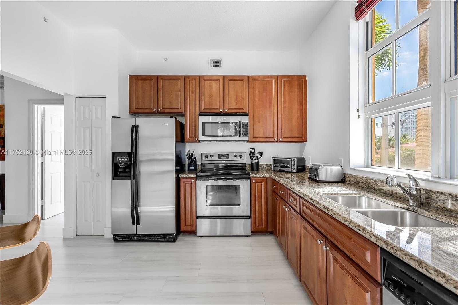Small Image of 3001 NORTH EAST 185TH ST #329, Aventura Number 8