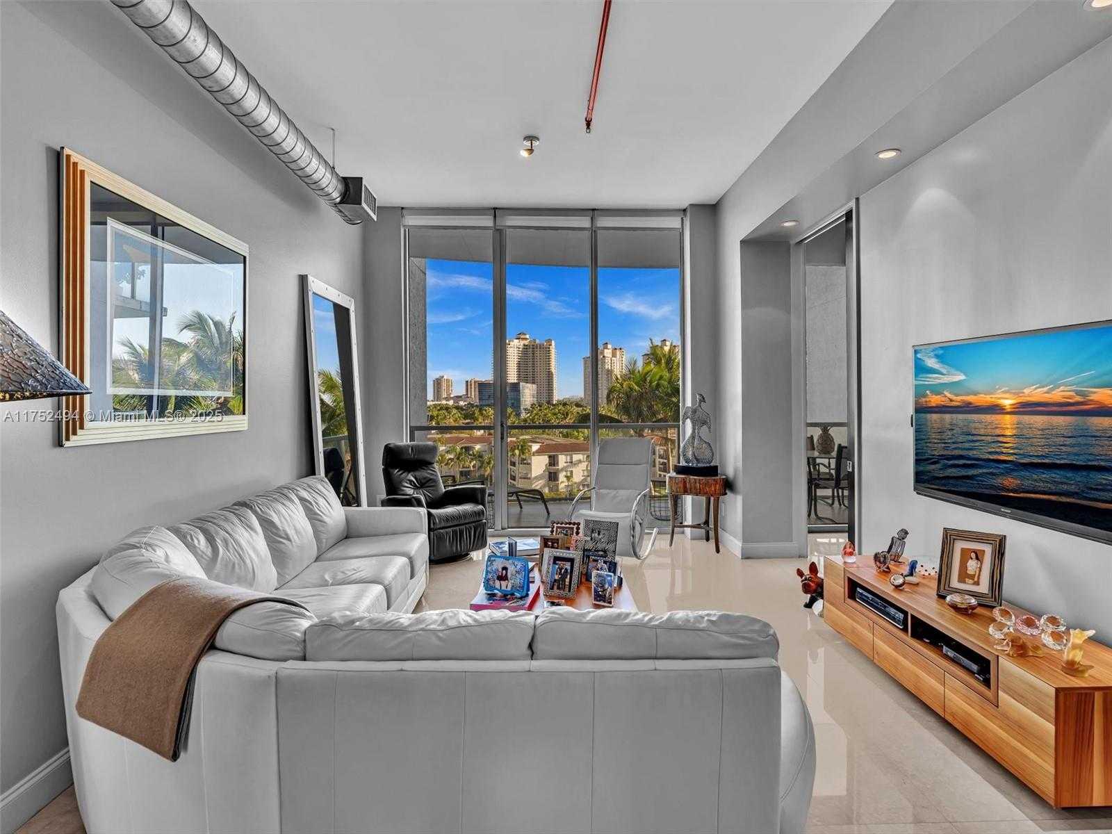 Small Image of 3029 NORTH EAST 188TH ST #617, Aventura Number 38