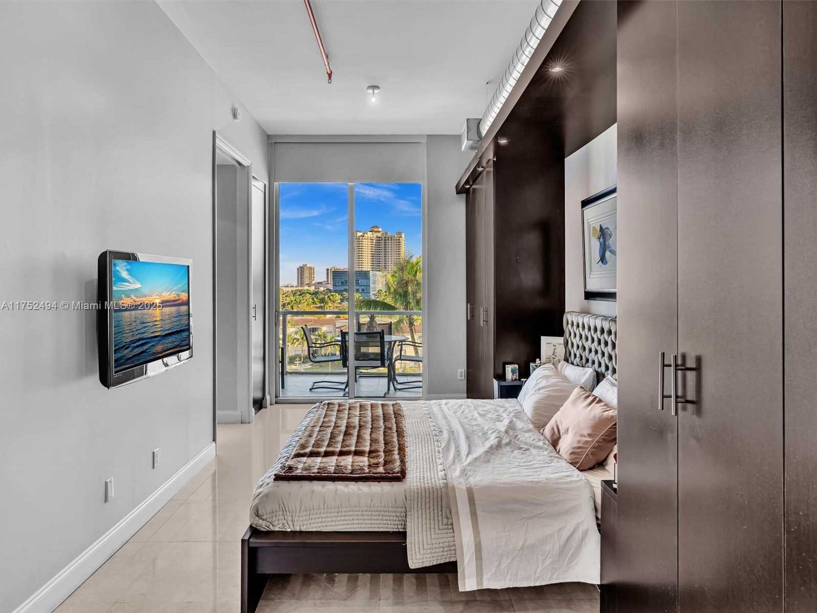 Small Image of 3029 NORTH EAST 188TH ST #617, Aventura Number 59
