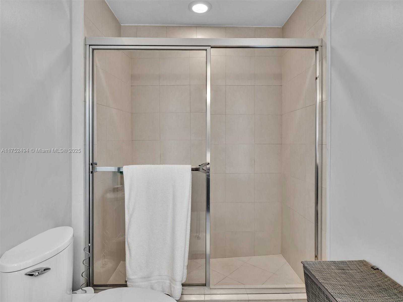 Small Image of 3029 NORTH EAST 188TH ST #617, Aventura Number 78