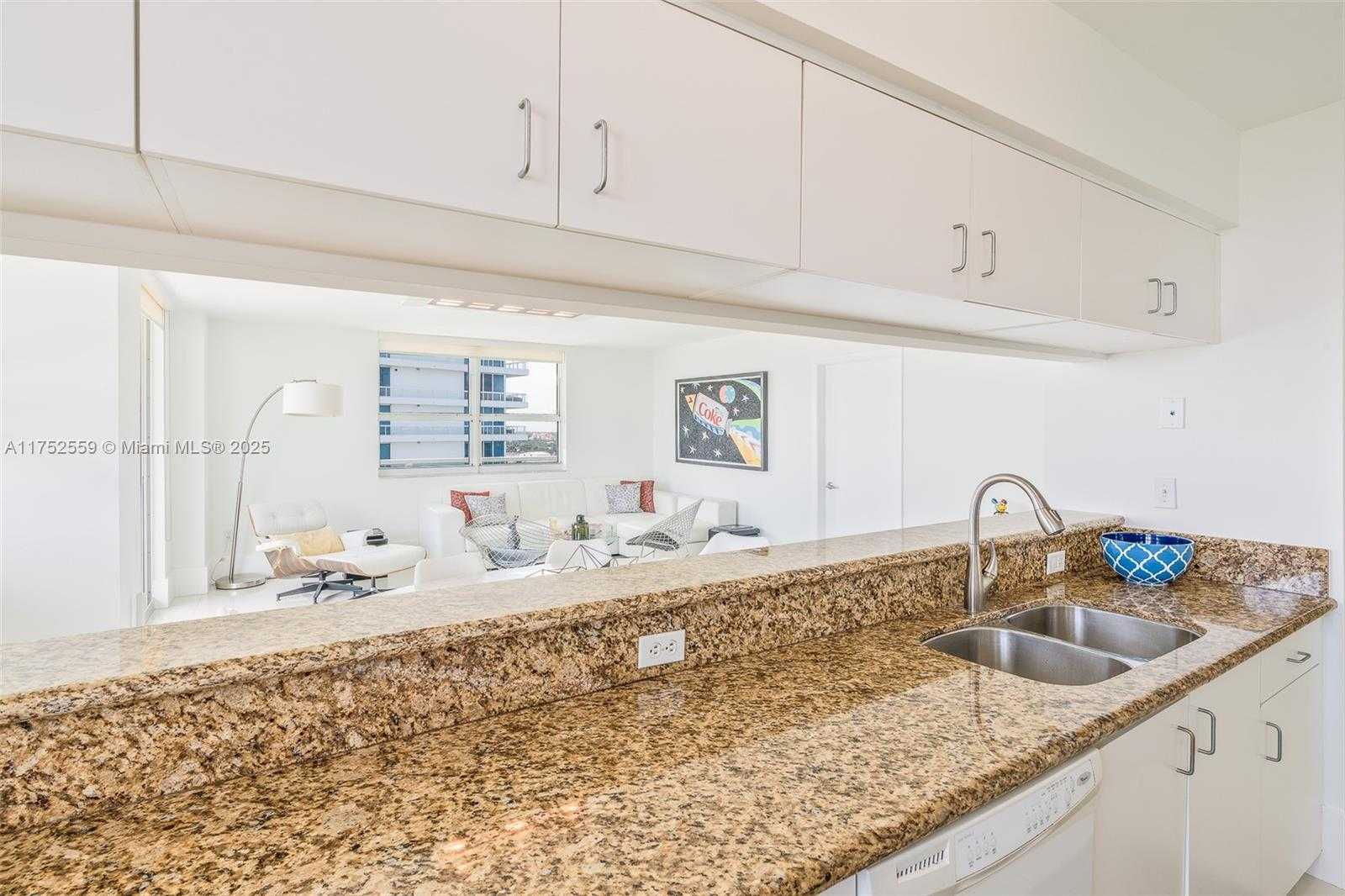 Small Image of 650 WEST AVE #1602, Miami Beach Number 14