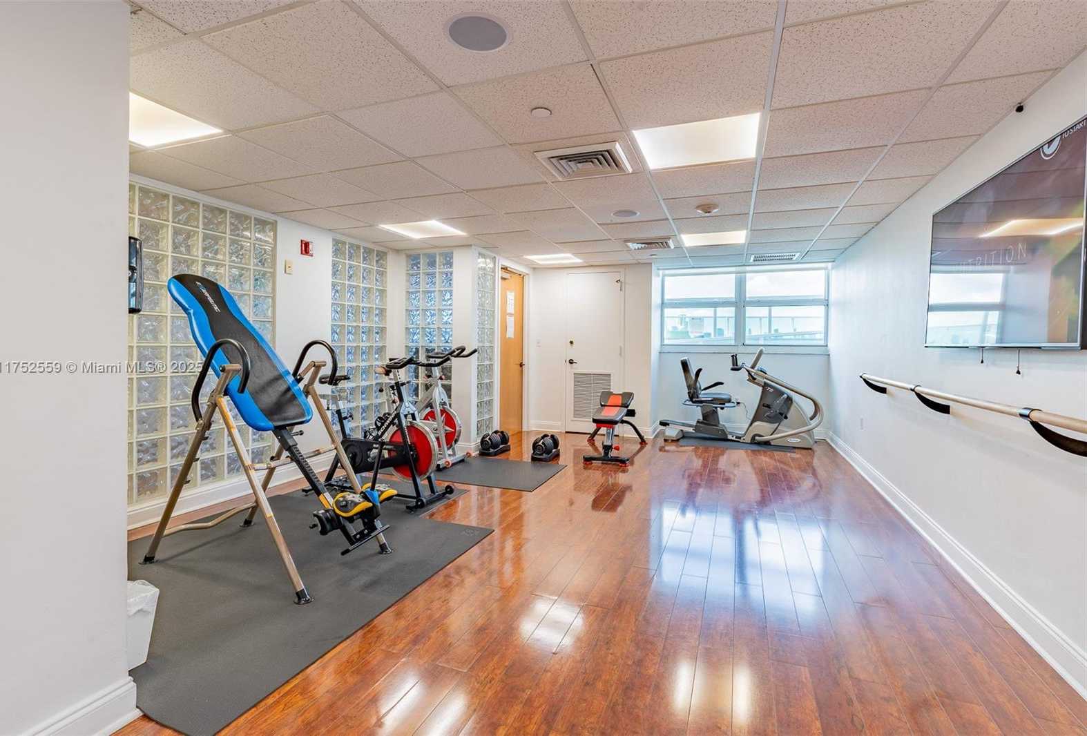 Small Image of 650 WEST AVE #1602, Miami Beach Number 25