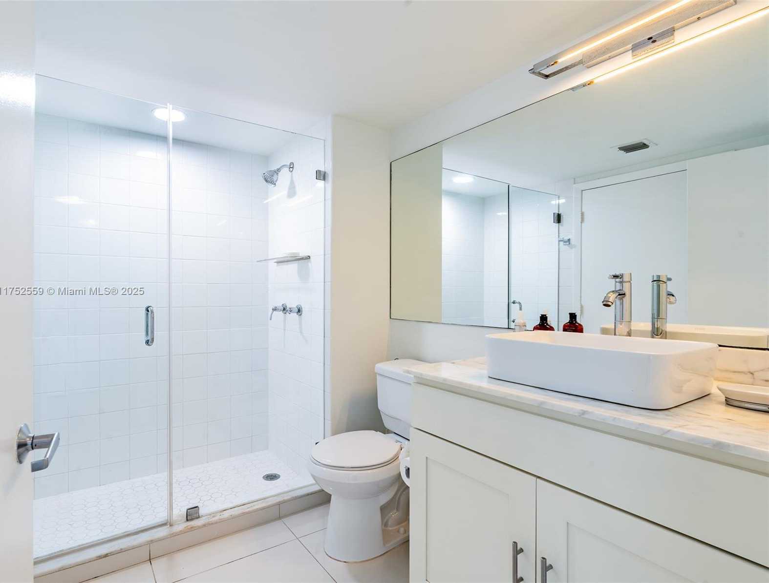 Small Image of 650 WEST AVE #1602, Miami Beach Number 5