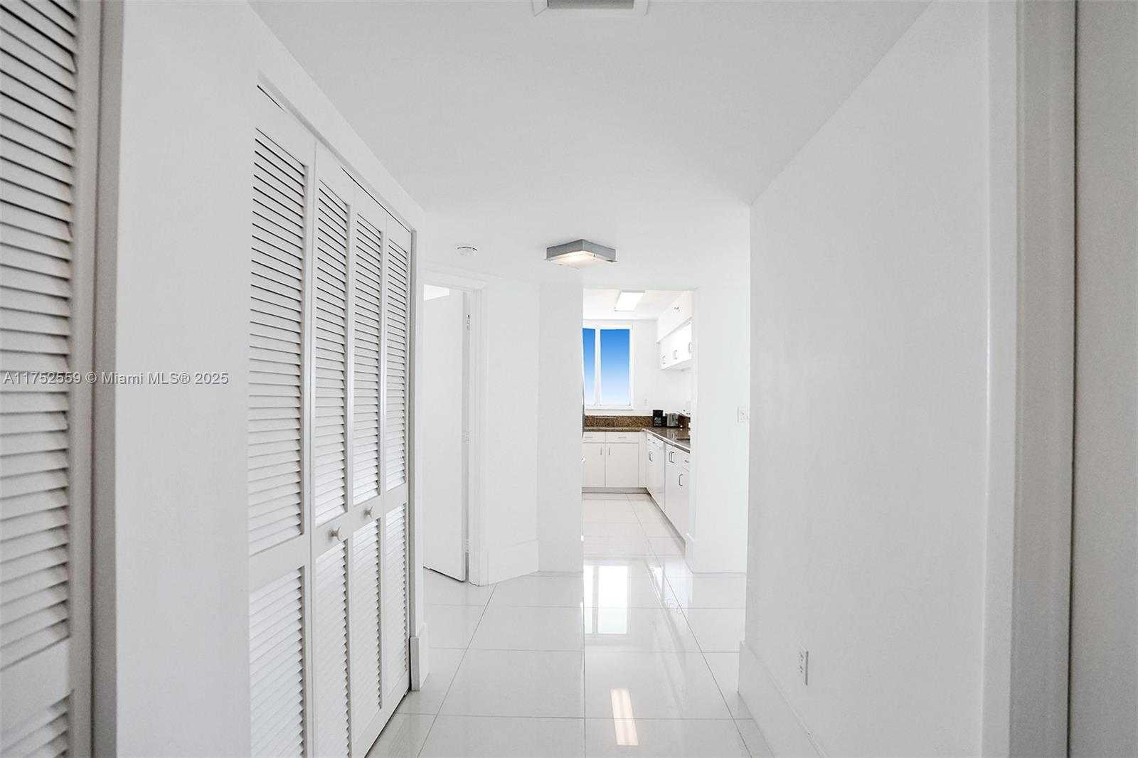 Small Image of 650 WEST AVE #1602, Miami Beach Number 8