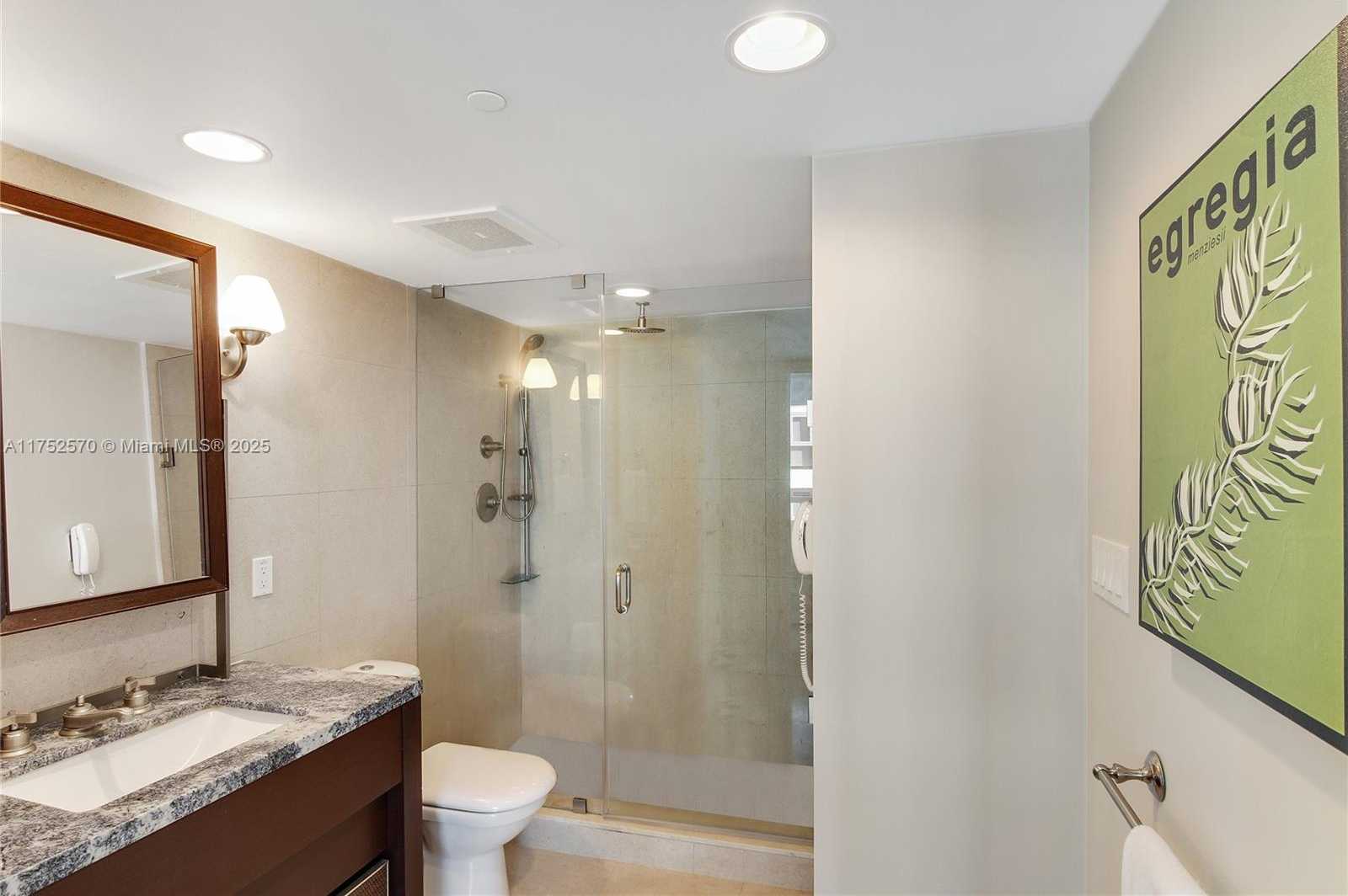 Small Image of 6801 Collins Ave, Miami Beach, FL 33141, USA Number 12