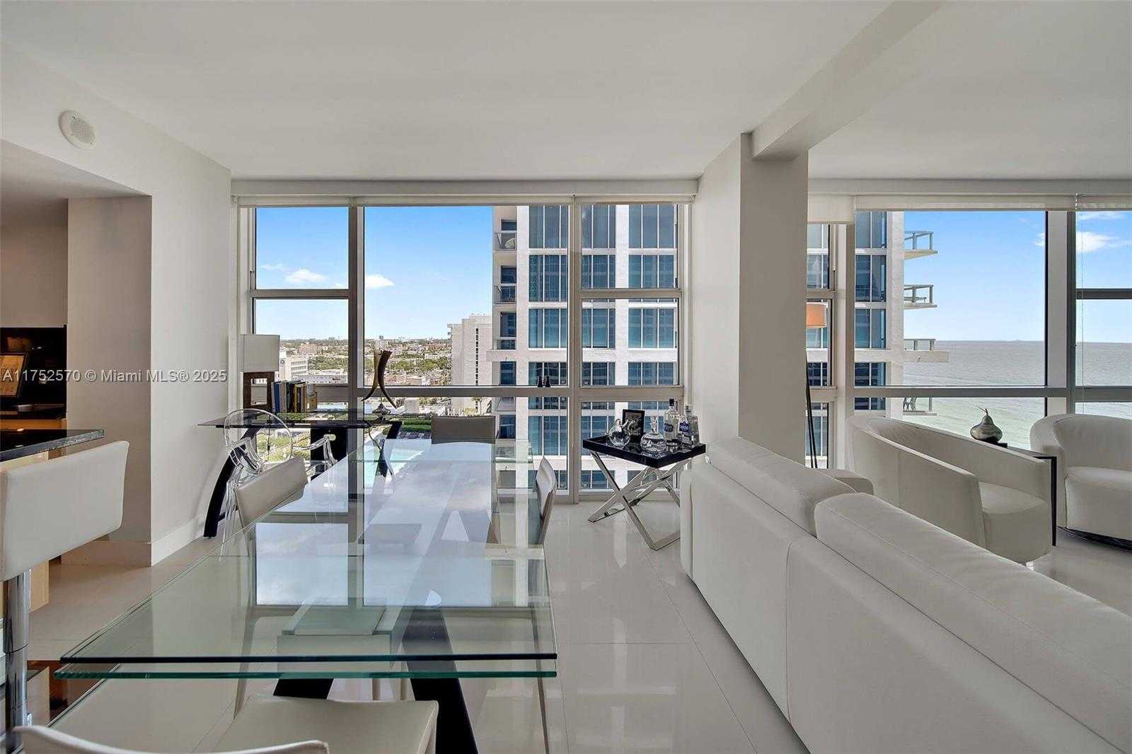 Small Image of 6801 Collins Ave, Miami Beach, FL 33141, USA Number 19