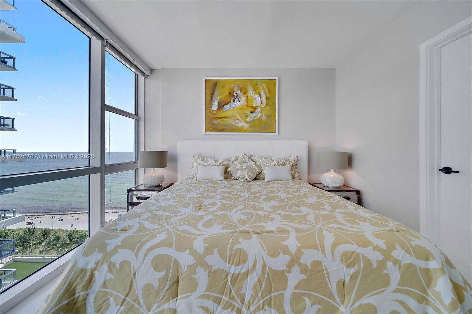 Small Image of 6801 Collins Ave, Miami Beach, FL 33141, USA Number 20