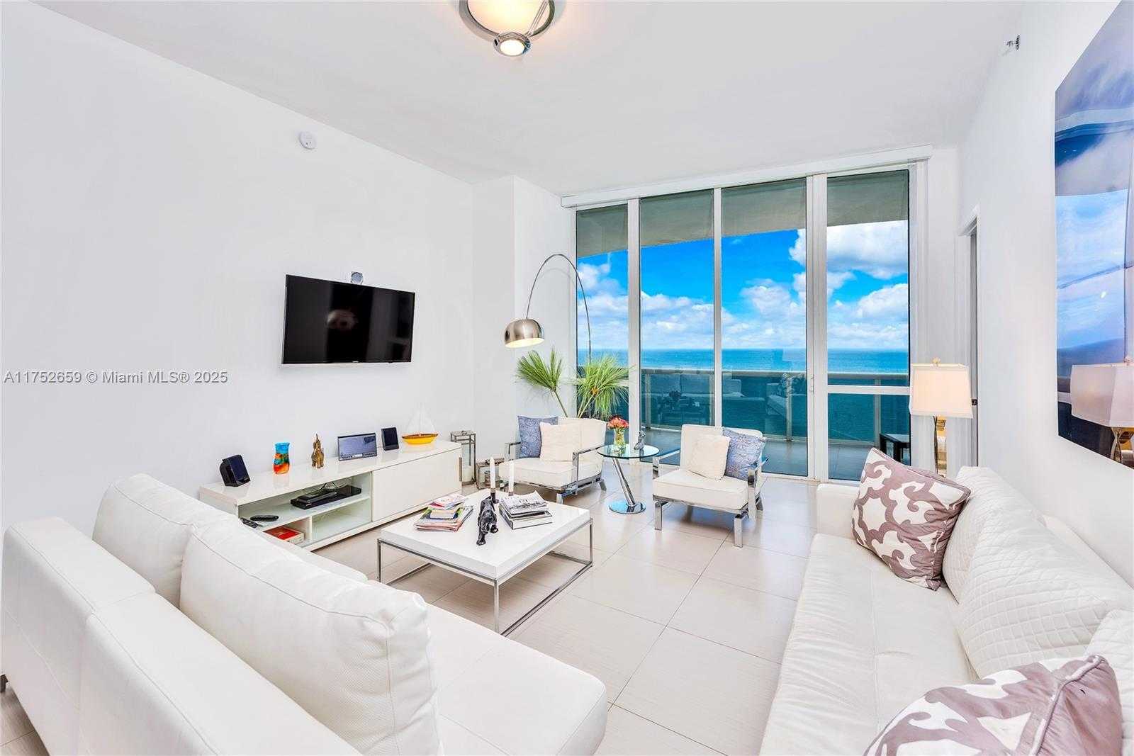 Small Image of 15811 COLLINS AVE #3407, Sunny Isles Beach Number 4
