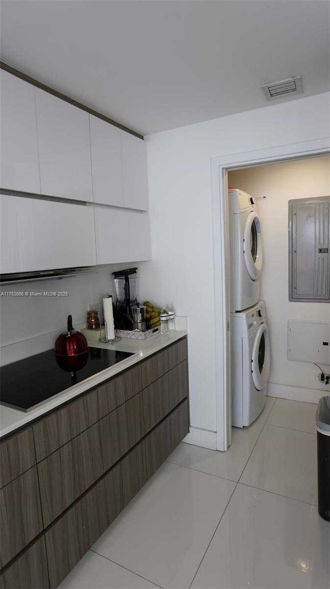 Small Image of 600 NORTH EAST 27TH ST #2605, Miami Number 8