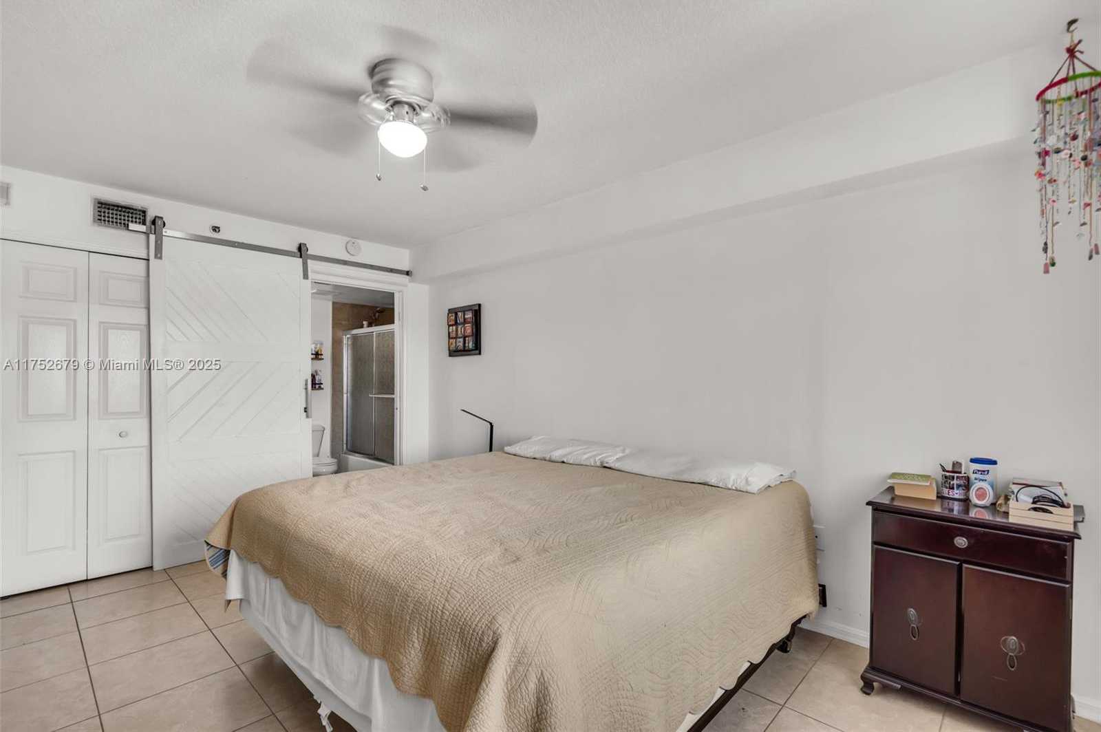 Small Image of 2415 NW 16th St Rd, Miami, FL 33125, USA Number 19