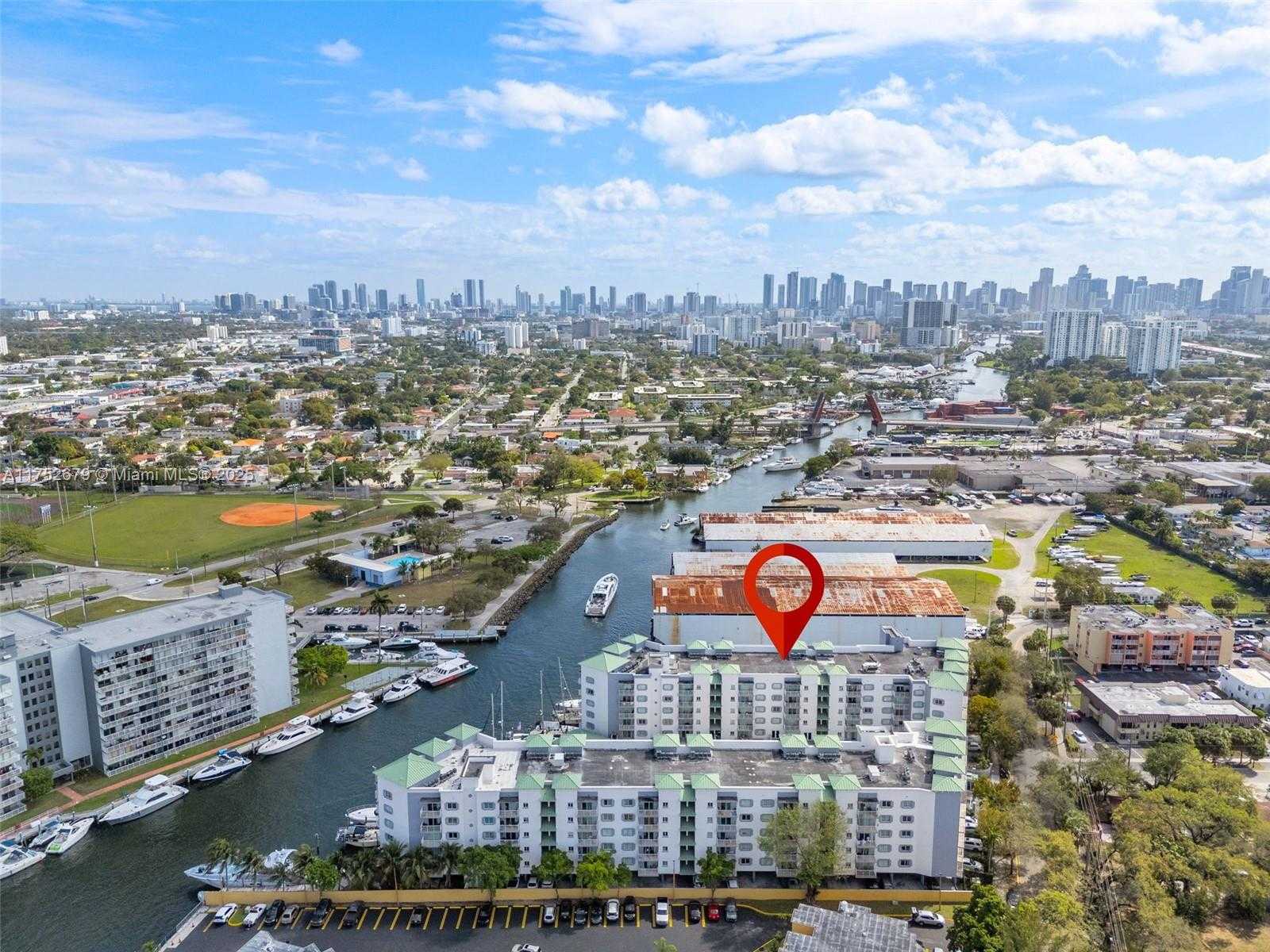 Small Image of 2415 NW 16th St Rd, Miami, FL 33125, USA Number 30
