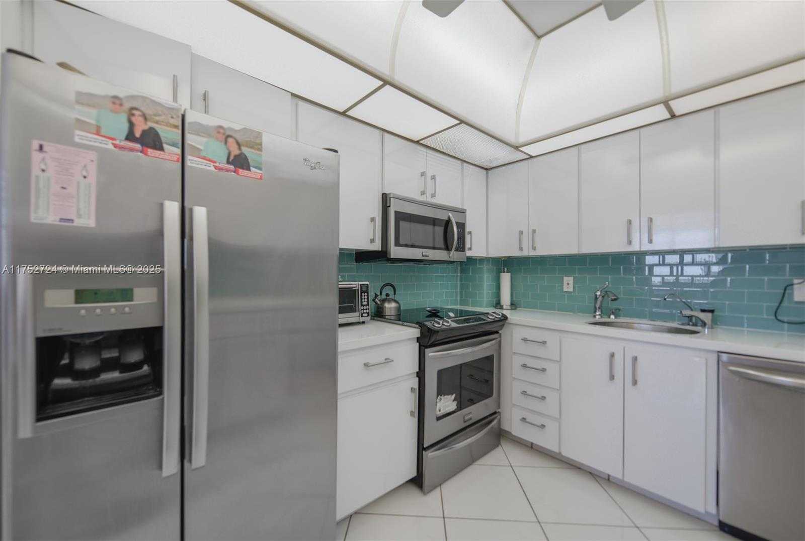 Small Image of 1980 SOUTH OCEAN DR #14P, Hallandale Beach Number 11