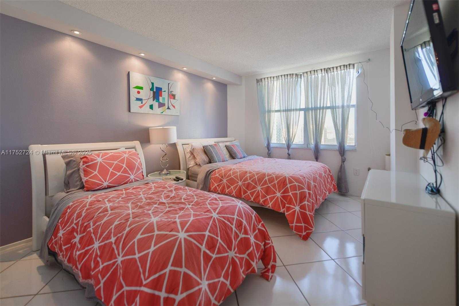 Small Image of 1980 SOUTH OCEAN DR #14P, Hallandale Beach Number 14