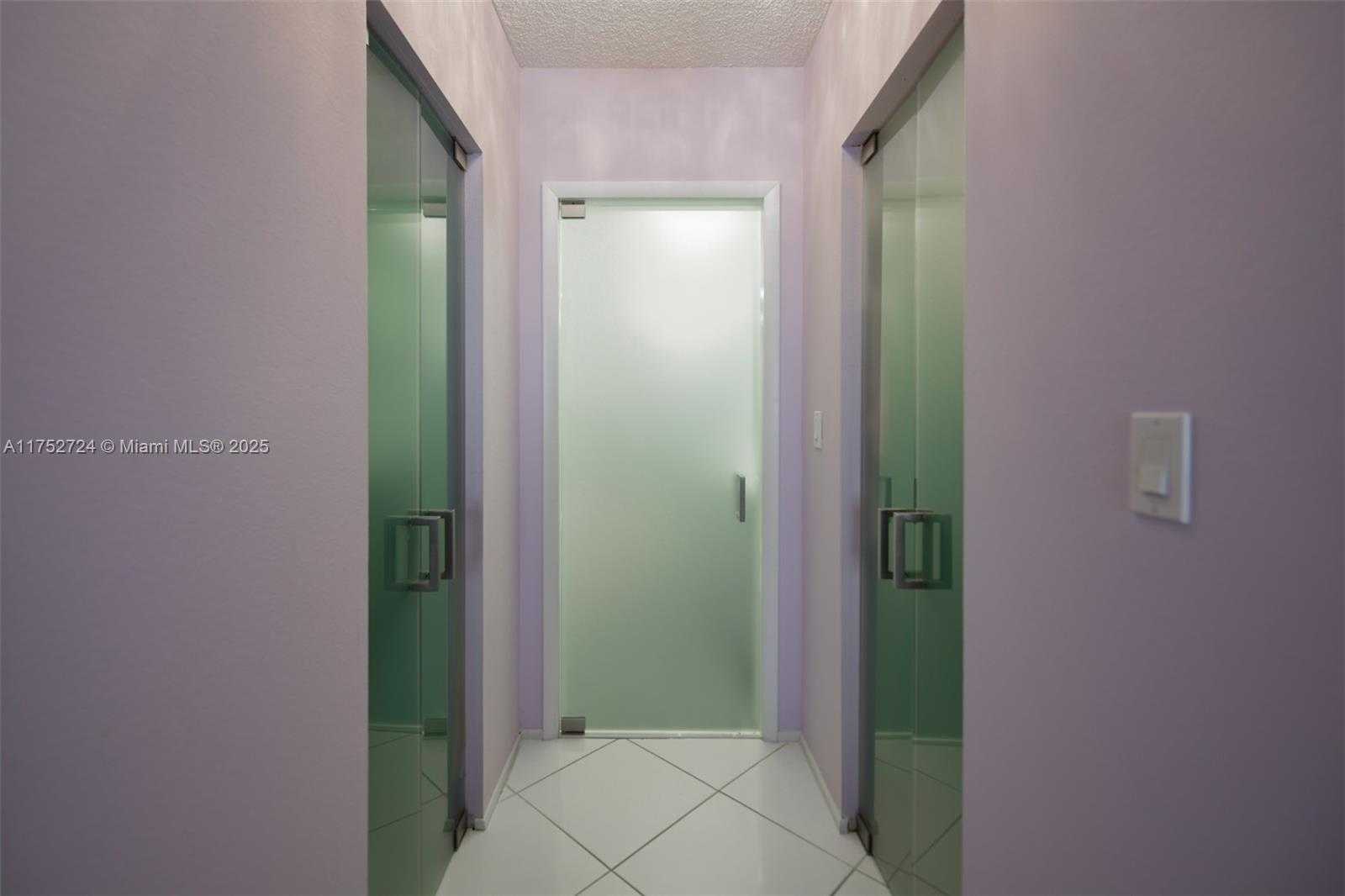 Small Image of 1980 SOUTH OCEAN DR #14P, Hallandale Beach Number 18