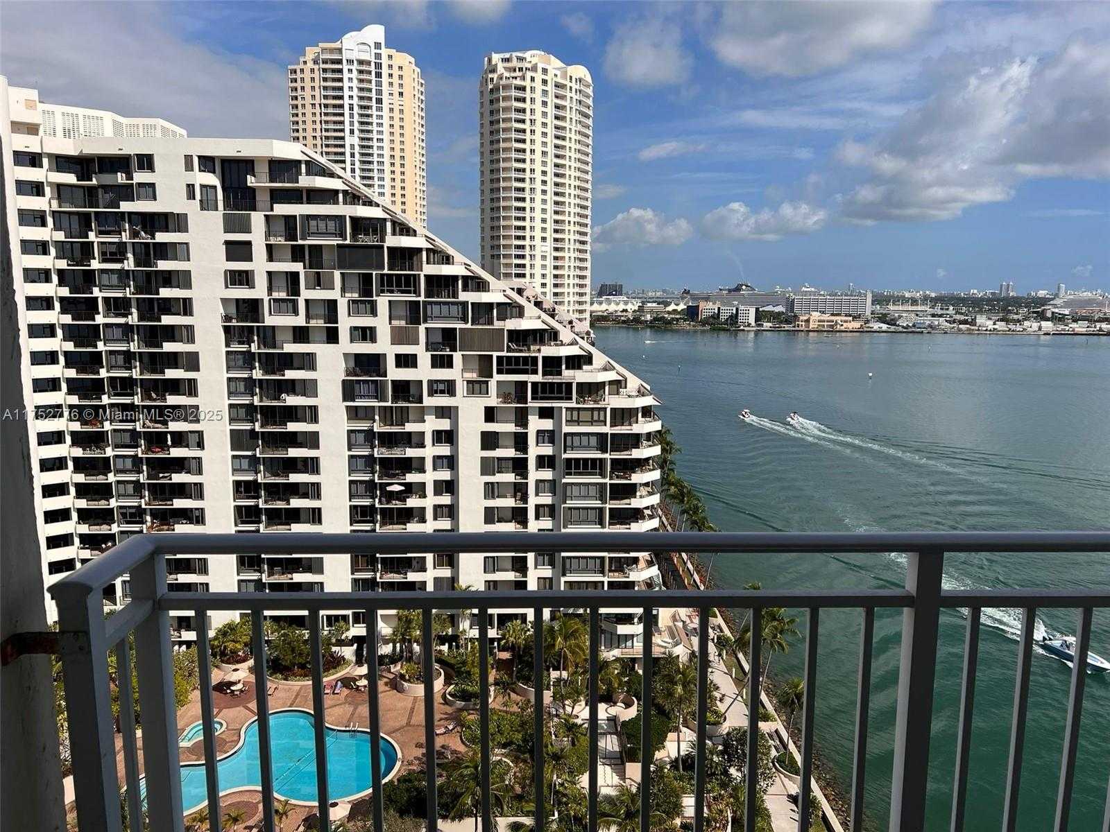 Small Image of 770 CLAUGHTON ISLAND DR #1913, Miami Number 2