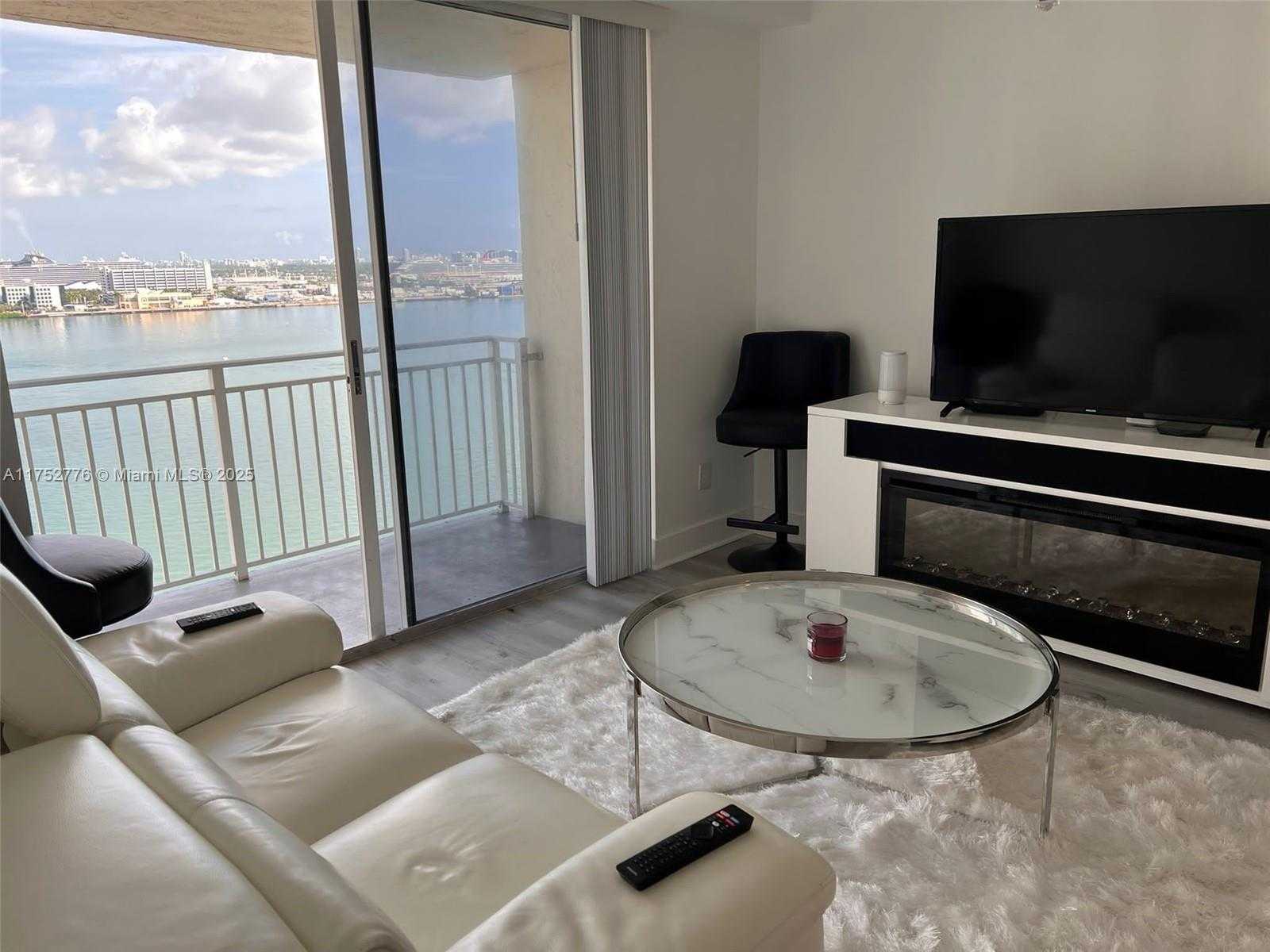 Small Image of 770 CLAUGHTON ISLAND DR #1913, Miami Number 3