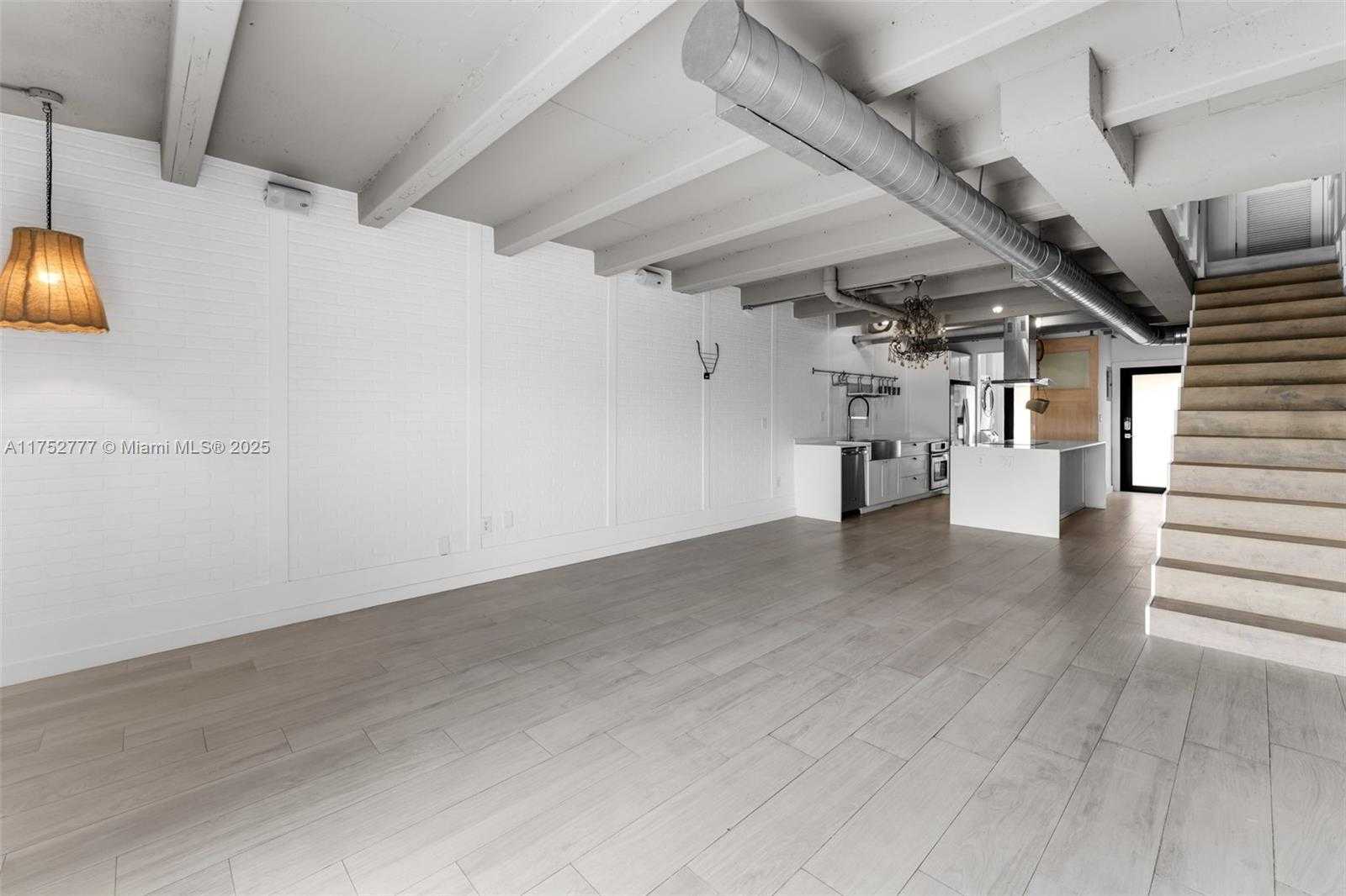 Small Image of 6901 EDGEWATER DR #315, Coral Gables Number 12