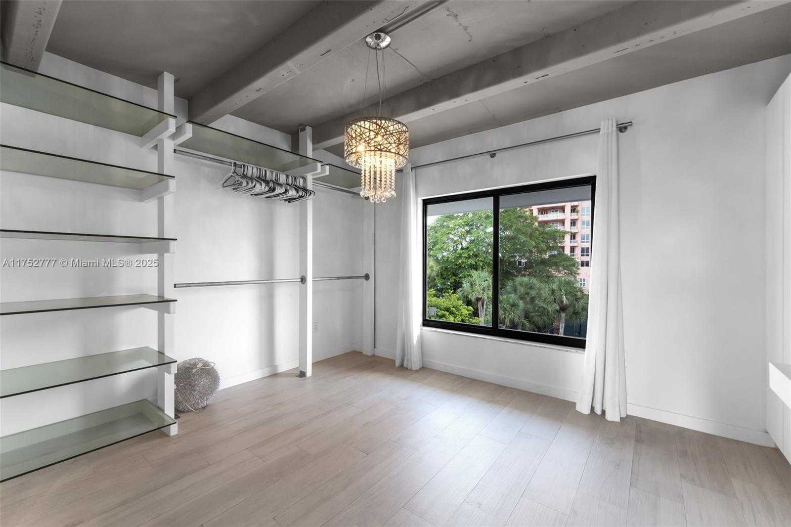 Small Image of 6901 EDGEWATER DR #315, Coral Gables Number 13
