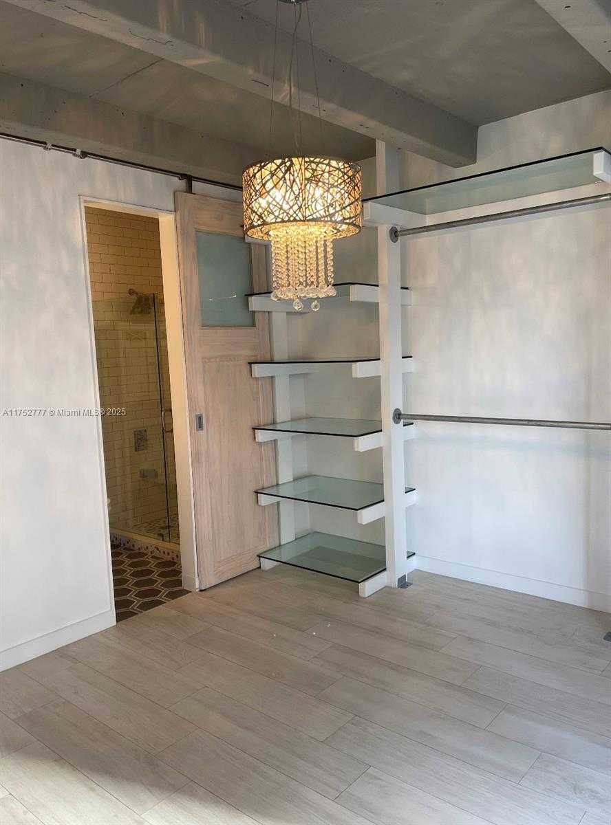 Small Image of 6901 EDGEWATER DR #315, Coral Gables Number 15