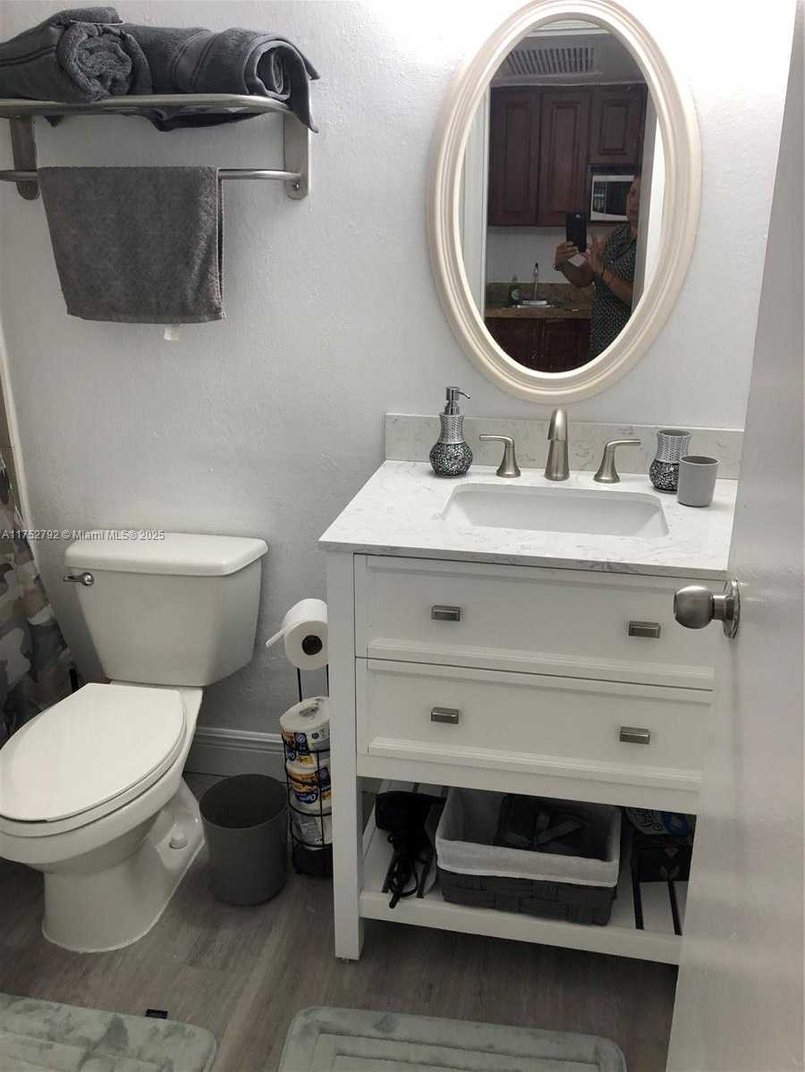 Small Image of 19201 COLLINS AVE #806, Sunny Isles Beach Number 12
