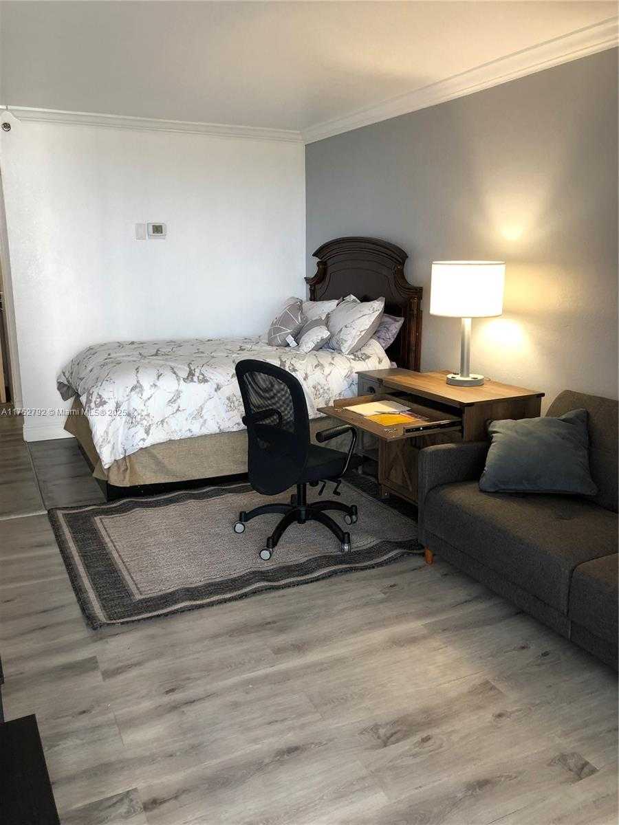 Small Image of 19201 COLLINS AVE #806, Sunny Isles Beach Number 14