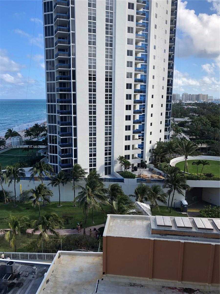 Small Image of 19201 COLLINS AVE #806, Sunny Isles Beach Number 5
