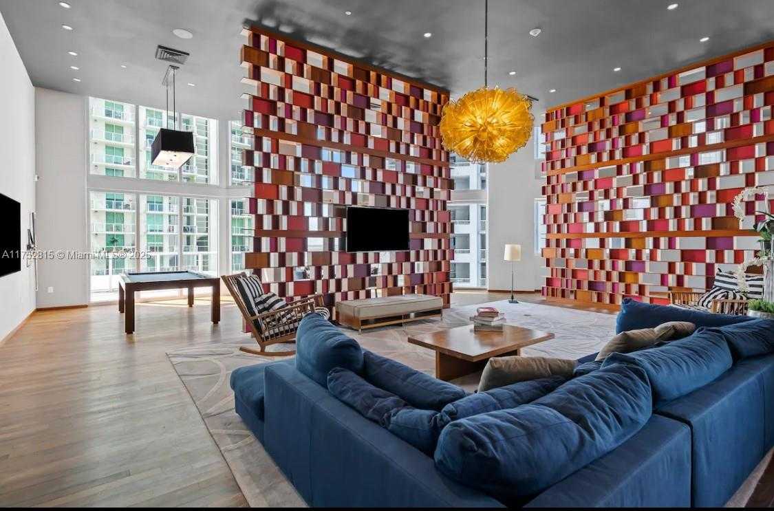 Small Image of 1300 BRICKELL BAY DR #2208, Miami Number 19