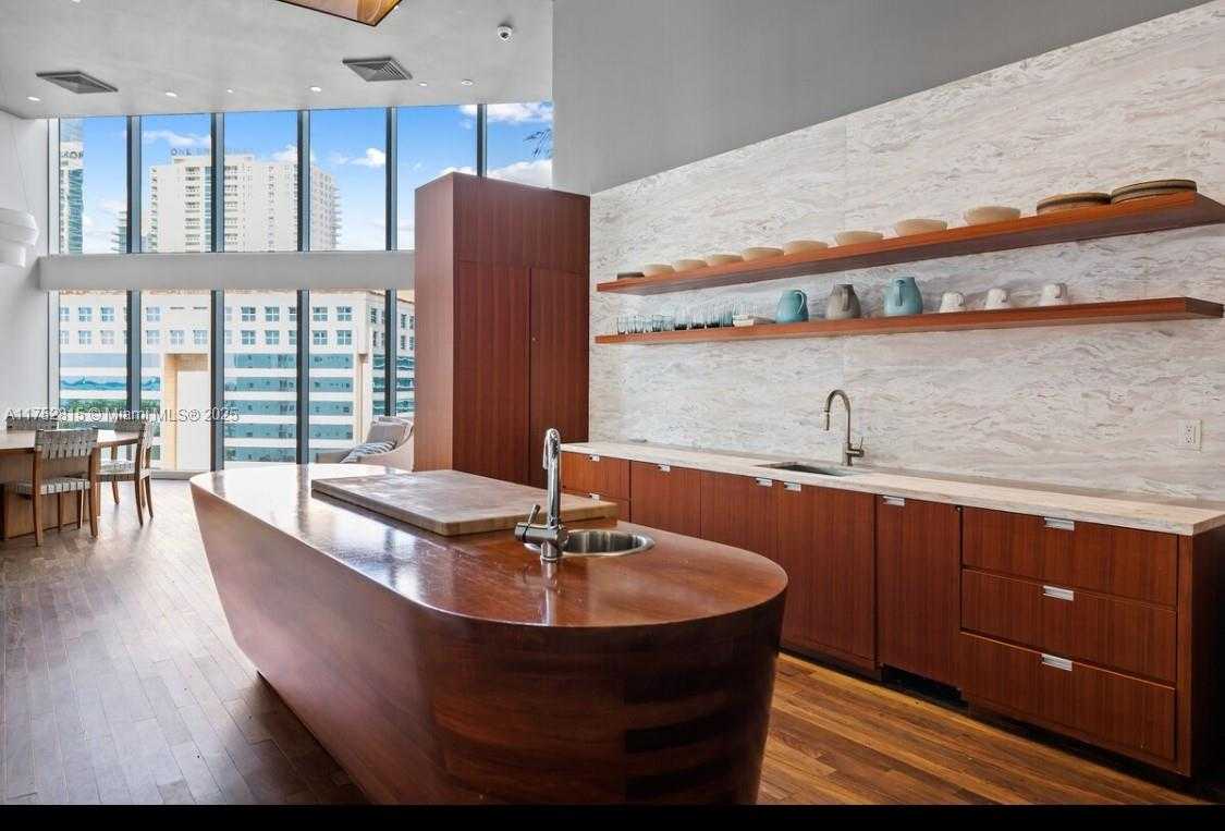 Small Image of 1300 BRICKELL BAY DR #2208, Miami Number 20