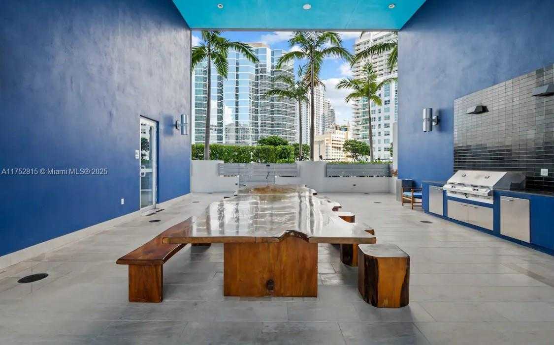 Small Image of 1300 BRICKELL BAY DR #2208, Miami Number 27