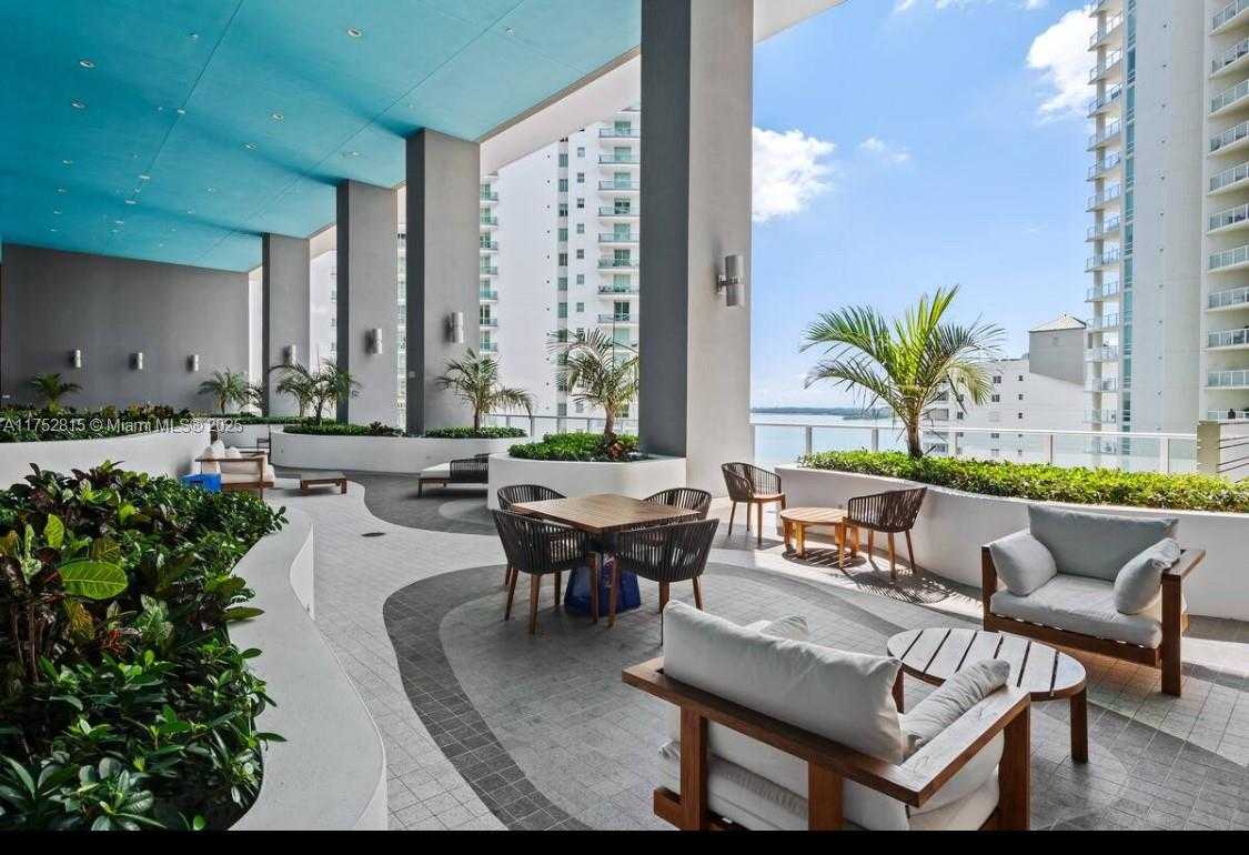 Small Image of 1300 BRICKELL BAY DR #2208, Miami Number 39