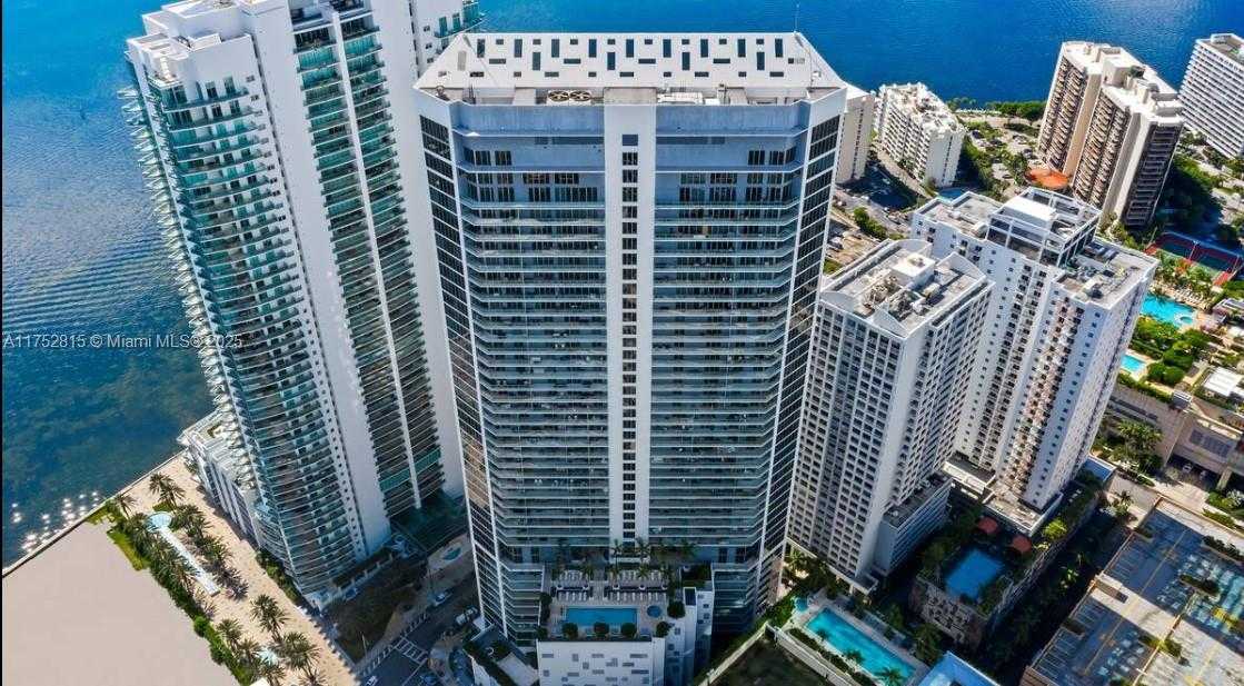 Small Image of 1300 BRICKELL BAY DR #2208, Miami Number 47