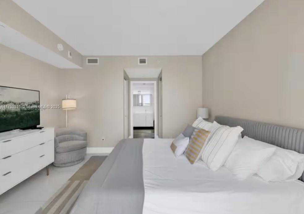Small Image of 1300 BRICKELL BAY DR #2208, Miami Number 9