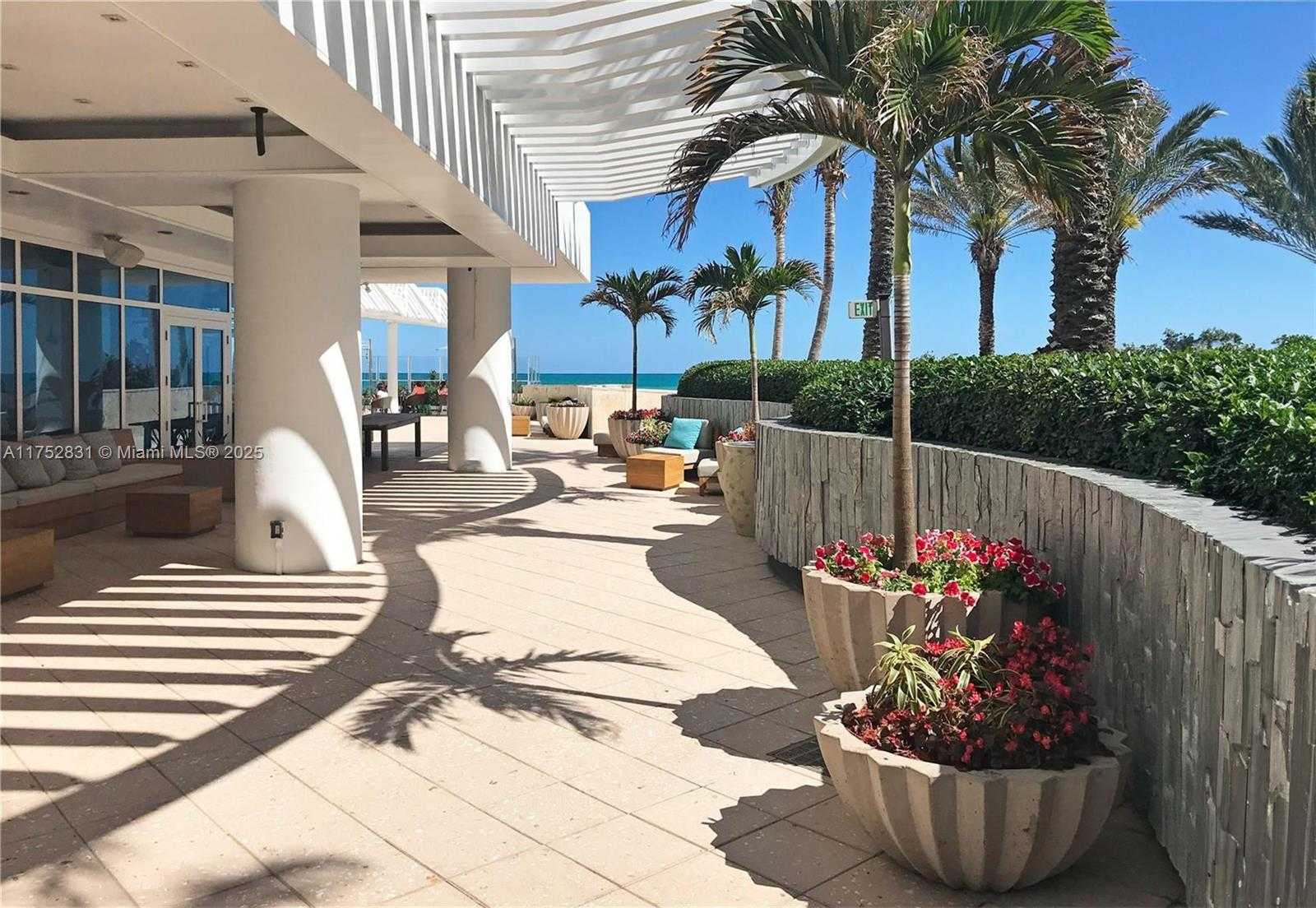 Small Image of 6899 COLLINS AVE #1605, Miami Beach Number 19