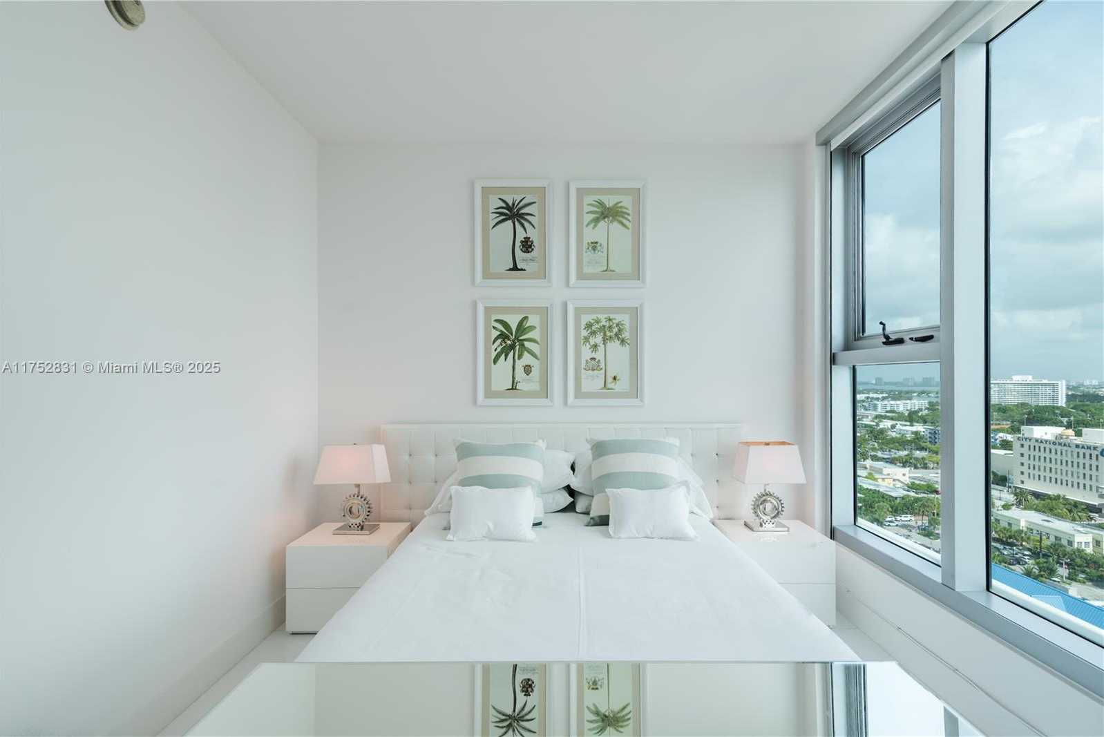 Small Image of 6899 COLLINS AVE #1605, Miami Beach Number 7