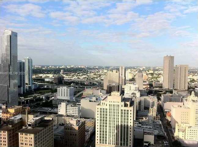 Small Image of 50 BISCAYNE BLVD #4105, Miami Number 2