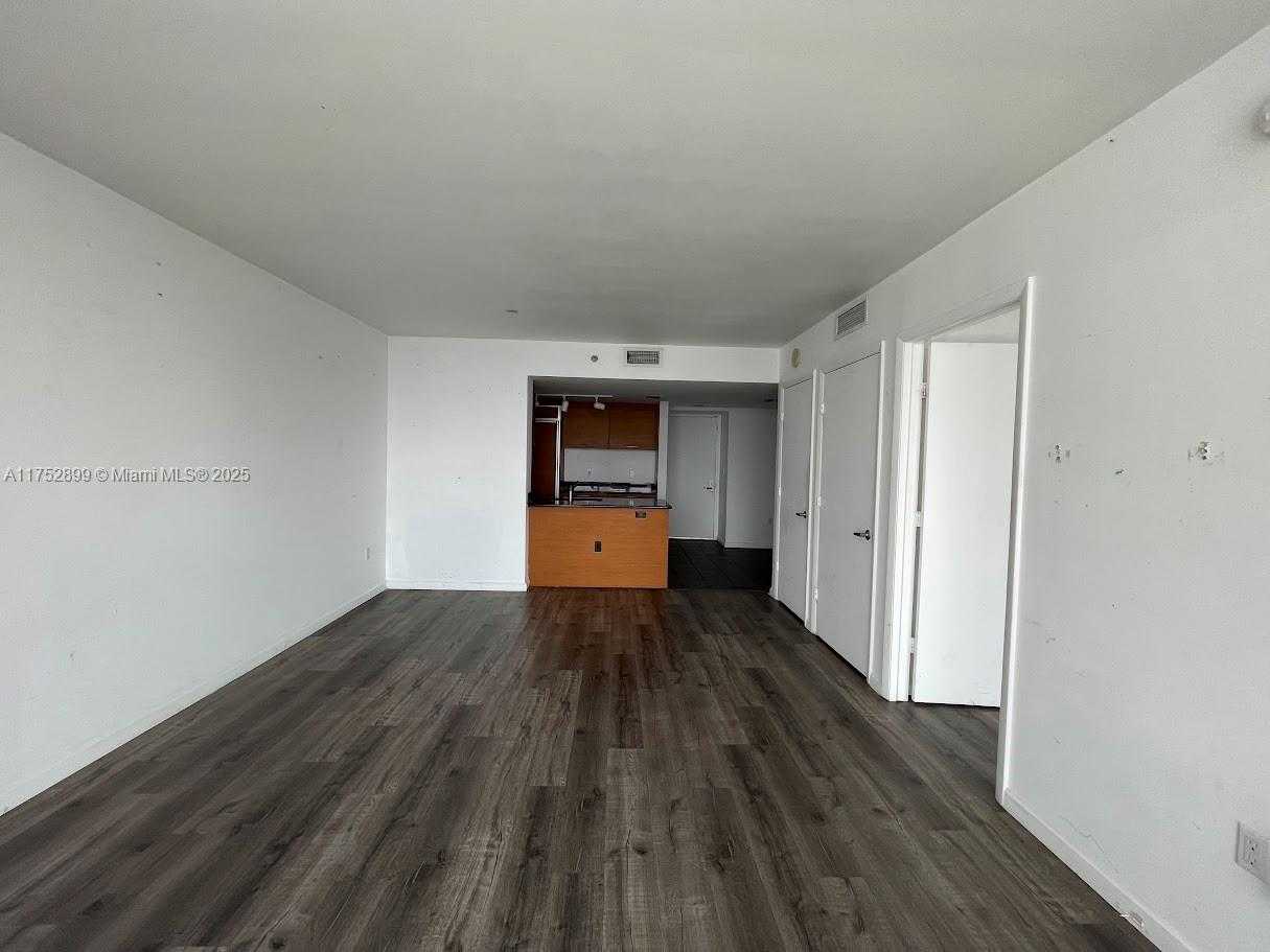 Small Image of 50 BISCAYNE BLVD #4105, Miami Number 32