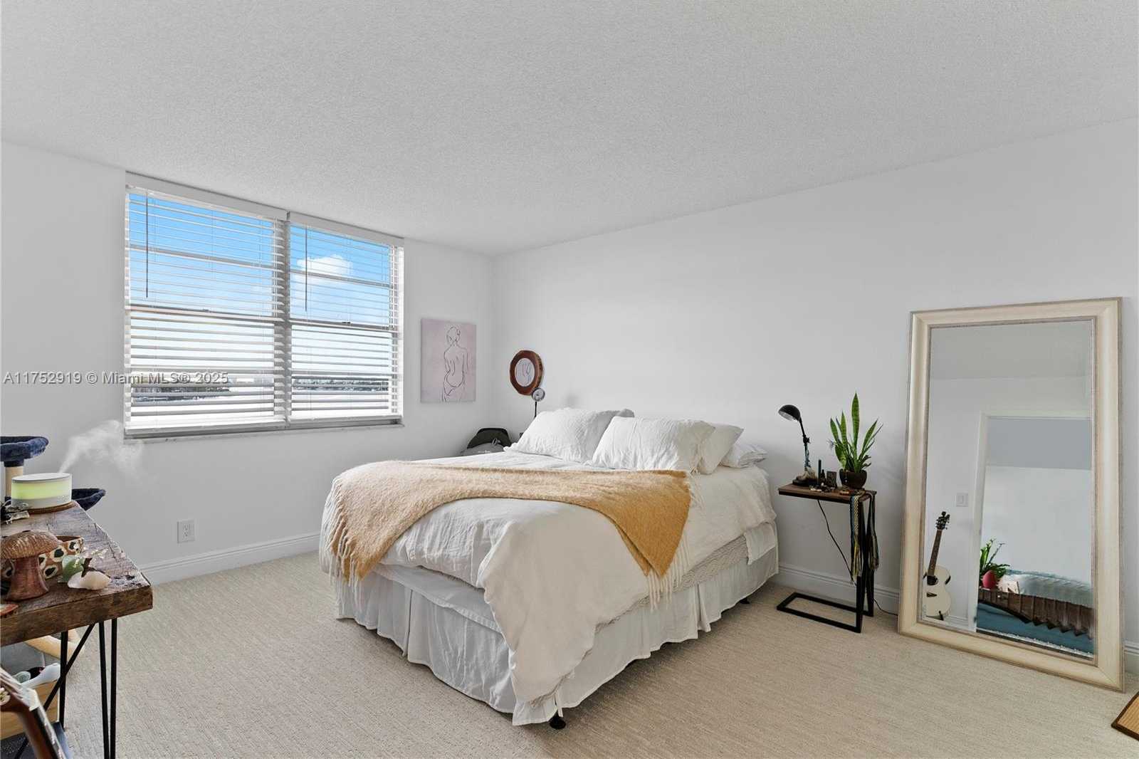 Small Image of 6770 INDIAN CREEK DR #5K, Miami Beach Number 5