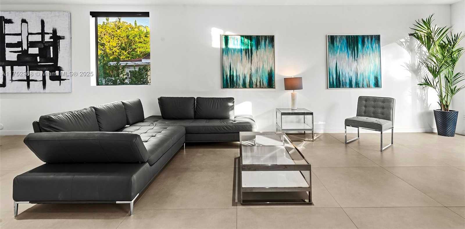 Small Image of 2572 NORTH EAST 182ND TER, North Miami Beach Number 16