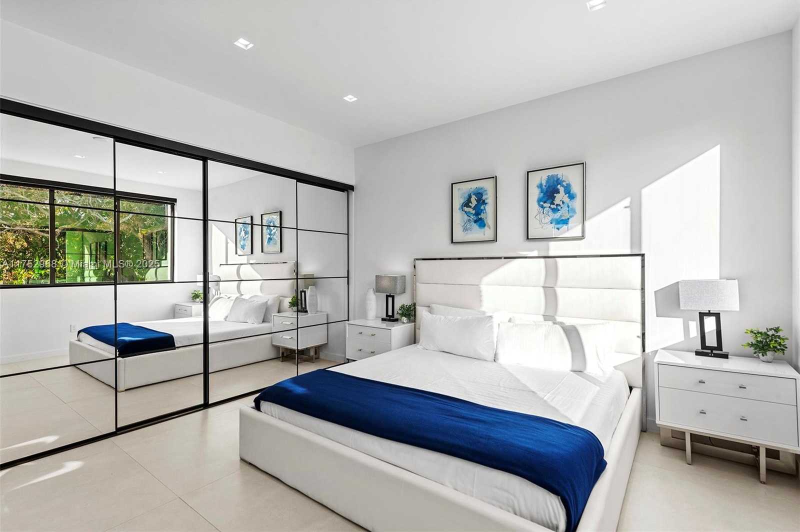 Small Image of 2572 NORTH EAST 182ND TER, North Miami Beach Number 26