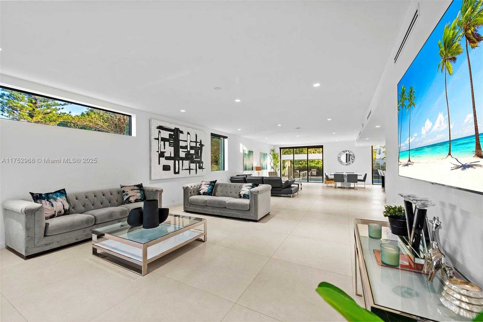 Small Image of 2572 NORTH EAST 182ND TER, North Miami Beach Number 6