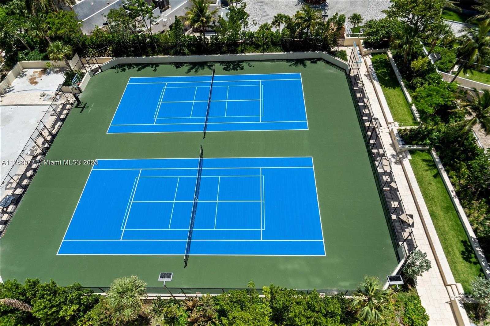 Small Image of 400 SOUTH POINTE DR #1102, Miami Beach Number 22