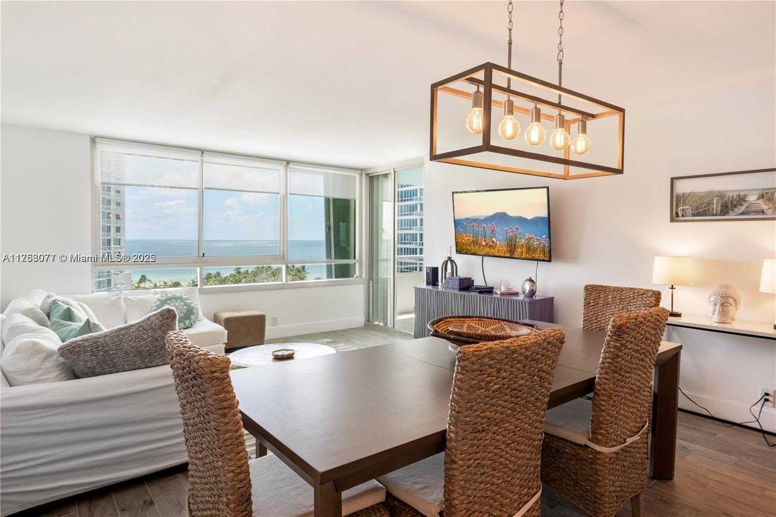 Small Image of 400 SOUTH POINTE DR #1102, Miami Beach Number 6