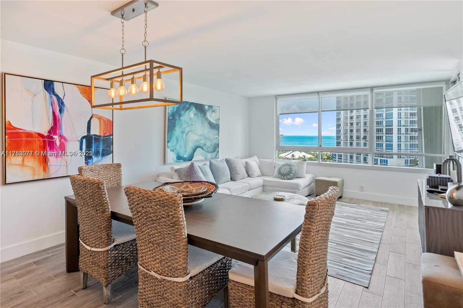 Small Image of 400 SOUTH POINTE DR #1102, Miami Beach Number 7