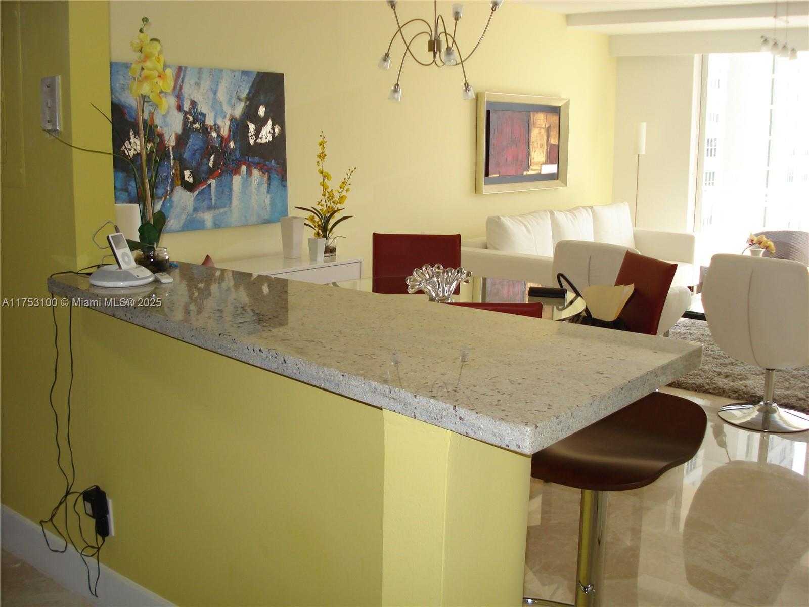 Small Image of 770 CLAUGHTON ISLAND DR #1708, Miami Number 11