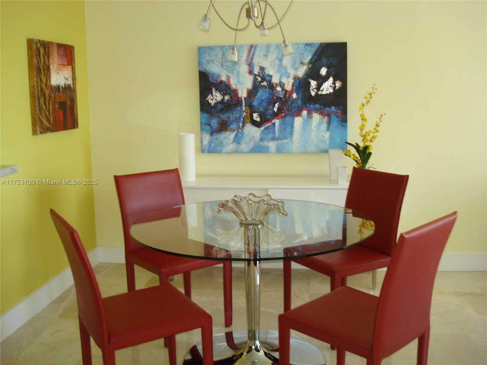 Small Image of 770 CLAUGHTON ISLAND DR #1708, Miami Number 12