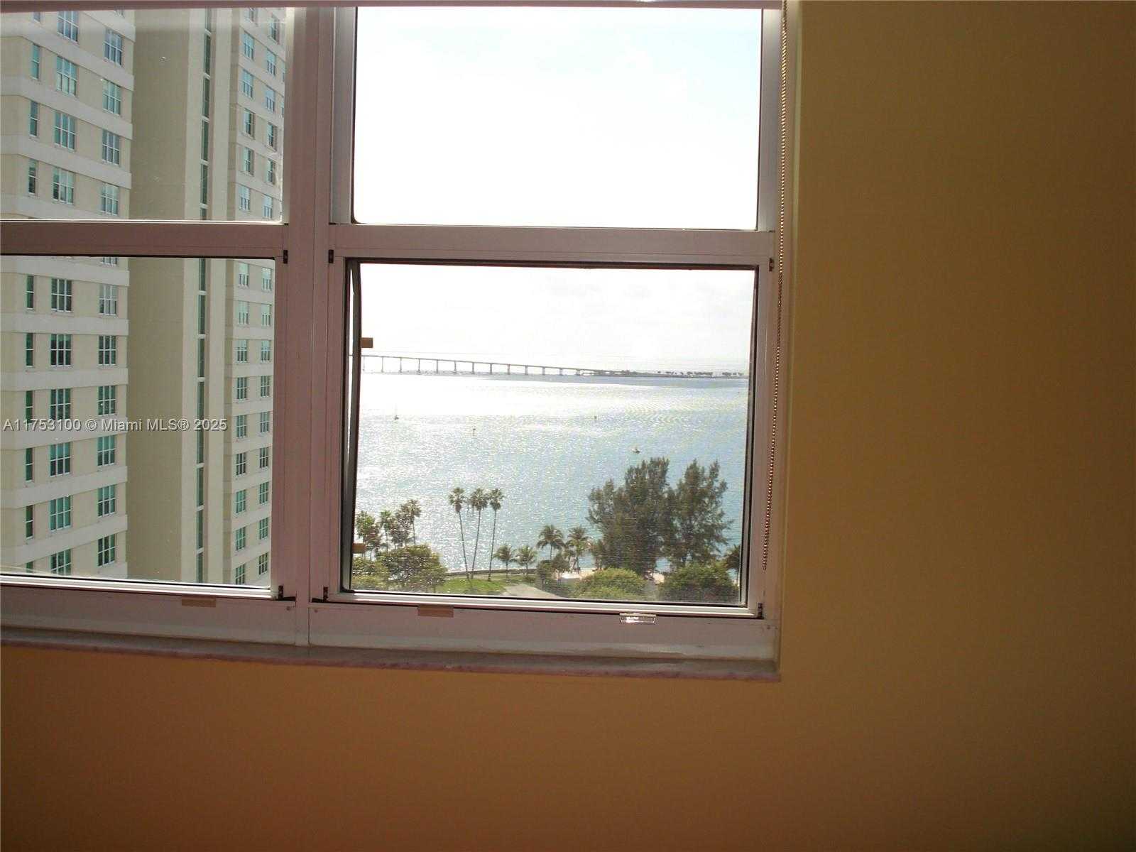 Small Image of 770 CLAUGHTON ISLAND DR #1708, Miami Number 14