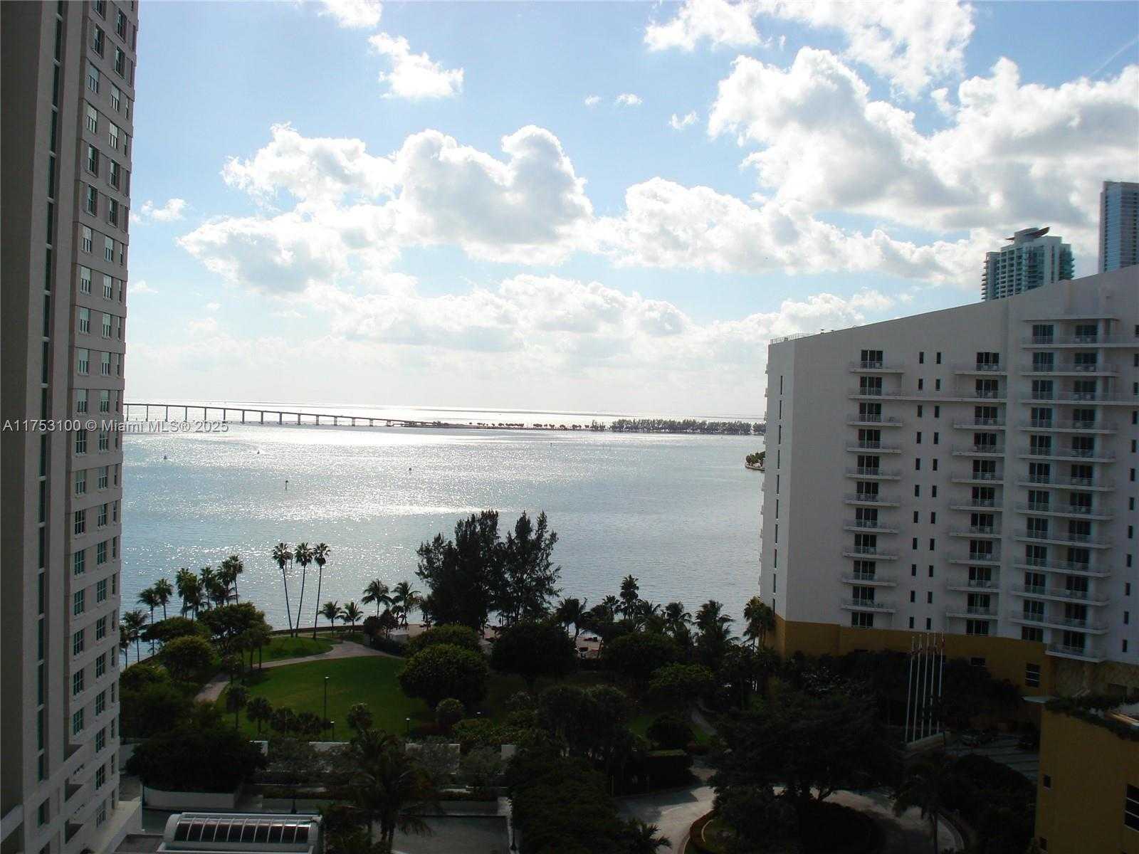 Small Image of 770 CLAUGHTON ISLAND DR #1708, Miami Number 16